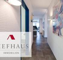 Moderne Praxis-Bürofläche mit Parkplätzen in Bergtheim - Würzburg Altstadt