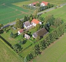 Idyllisches Landhaus mit 4 Wohnungen, Scheune und Garage auf großzügigem Grundstück - Rubkow