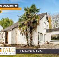 Sanierungsbedürftiges Einfamilienhaus mit Potenzial in guter Lage in Köln Brück