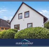 Großzügiges Einfamilienhaus mit Einliegerwohnung und Garagenhof in zentraler Lage von Rahlstedt - Hamburg / Rahlstedt