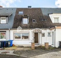 Sanierungsbedürftiges Reihenmittelhaus mit großem Potenzial - Ein Zuhause zum Selbstgestalten - Salzgitter Lebenstedt