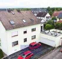 WIE DAS EIGENE HAUS - 8 ZI MAISONETTE WOHNUNG - GARTEN - DACHTERRASSE - STELLPLÄTZE - Adelsdorf
