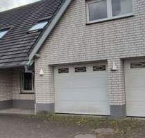 Großes EinZweifamilienhaus mit Doppelgarage - Rheda-Wiedenbrück
