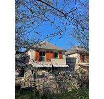 ***WOHNLICHES HEIMSPIEL...EINFAMILIENHAUS...Ländlich ruhig und doch STADTNAH modern...*** - Fürth Burgfarrnbach