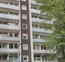 Attraktive 3,5-Zimmer-Eigentumswohnung mit Balkon und Personenaufzug in gepflegten Mehrfamilienhaus - Essen Überruhr-Holthausen