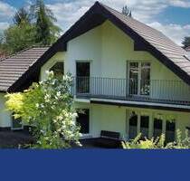 Großes, freundliches Wohnhaus mit separater Praxis oder Kanzlei in Potsdam-Drewitz