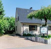 Natur genießen in der Stadt! Doppelhaushälfte mit Potenzial in FlensburgTarup