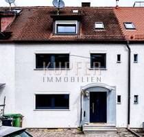 Vielseitiges RMH mit überdachter Terrasse und Garten! - Bubenreuth