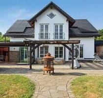 Großzügiges Zuhause - aktualisiert - mit LWP und Photovoltaik in Ortsrand Aussichtslage - Ruppichterroth Berkenroth