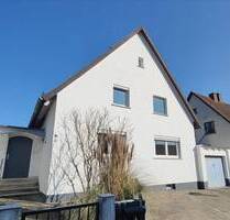 Schön renoviertes Einfamilienhaus mit Einliegerwohnung in Rödental