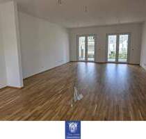 Hafencity Dresden! Traumhafte Wohnung mit zwei großen Balkonen, Lift und vieles mehr