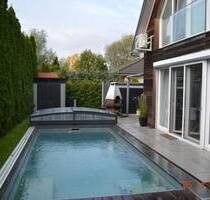 Traumhaftes luxuriöses EFH mit Wintergarten, Swim- and Funpool, Doppelcarport - Hoppegarten Neu-Birkenstein