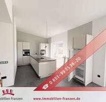 Handwerkertraum: Reihenendhaus mit Potenzial, großer Garage und großem Garten! - Orenhofen