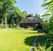 Vielseitig und hochwertig - tolles Haus mit Traumgarten - Kaltenkirchen