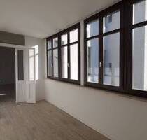 geräumige 5- Raumwohnung mit Wintergarten und zwei Bädern im Stadtzentrum ! - Görlitz Innenstadt