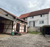***RESERVIERT***: Einfamilienhaus mit Entwicklungspotenzial im Erfurter Umland - Witterda