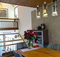 Schickes Familiendomizil in Split-Level-Bauweise mit Galerie und Einliegerwohnung! - Mutlangen