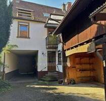 Zweifamilienhaus mit Scheune und Garten (Grundstück ca. 518 m²) - Heidelberg Handschuhsheim