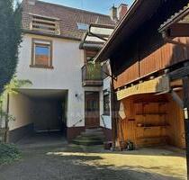 Zweifamilienhaus mit Scheune und Garten (Grundstück ca. 518 m²) - Heidelberg Handschuhsheim