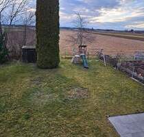 Tolle 4-Zimmer-Eigentumswohnung mit Balkon, Gartenanteil und Garage in Forstern