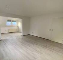 PERL: RENOVIERTE 95 M² WOHNUNG IN TOP LAGE!