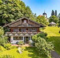 Großzügig, zentral, rustikal: Einmaliges Landhaus auf idyllischem Parkgrundstück - Bad Heilbrunn