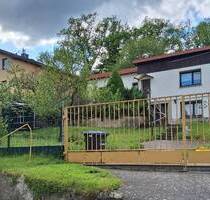 Charmantes Einfamilienhaus mit viel Potenzial in ruhiger Lage - Rudolstadt West