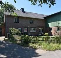Reiterhof Hof in Alleinlage mit 7,5 ha Eigenland in Dithmarschen - Eggstedt