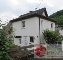 PROVISIONSFREI!!! ETW mit Balkon, zwei Garagen und Carport in Grevenbrück - Lennestadt/Grevenbrück