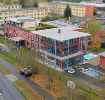 Vielseitiges Wohn- und Geschäftshaus mit großem Nutzungspotenzial in Hennigsdorf