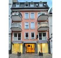 NEU! Gepflegtes Ladengeschäft in Baden-Baden - Fußgängerzone, mit Aufzug und Balkon!