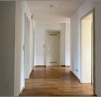 Große, helle 4-Zimmer-Wohnung im 1.OG mit Balkon zentral in Achern