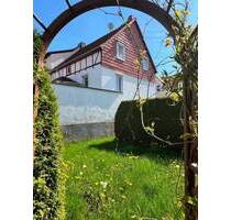 Schönes Wohnhaus in ruhiger Lage mit großer Garage nahe am Wald - Sondershausen