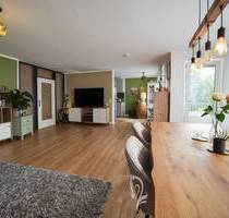 Moderne und sehr schöne 3 Zimmer Wohnung mit SüdWest-Balkon im 2.OG -kürzlich saniert - Veitshöchheim