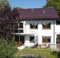 Einziehen und Wohlfühlen: Gepflegtes EFH im Coburger Süden mit idyllischem Garten