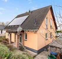 Modernes Einfamilienhaus mit Photovoltaik und Garage in naturnaher Lage - Jettingen-Scheppach