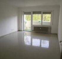 Sonnige Zwei-Zimmerwohnung mit Loggia - Blick ins Grüne - Einbauküche - Frei 022026 - Nürnberg Neuröthenbach