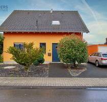 Hell und großzügig: Einfamilienhaus mit Garten und Terrasse in Osann-Monzel