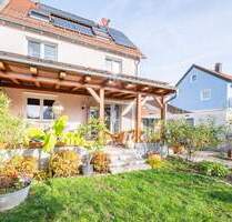 Idyllischer Familientraum: Moderne Doppelhaushälfte in Pleidelsheim