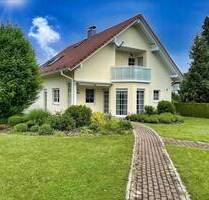 Charmantes Einfamilienhaus mit herrlichem Garten in ruhiger Lage - Kirchdorf