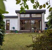 *** seltener SEEBLICK in einer der TOP LAGEN von GANDERKESEE HEIDE mit GARAGE und WINTERGARTEN ***