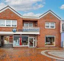 Bärenstadt Esens: Wohn- und Geschäftshaus mit Garage direkt in der Innenstadt!