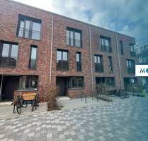 FAMILIEN AUFGEPASST: Modernes Reihenhaus mit 4,5 Zimmern, 2 Bädern, EBK, Terrasse u.v.m. in Hannover