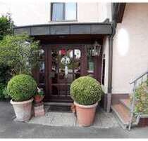 Oldtimer-, Motorrad- und Auto-Freunde aufgepasst! Schöner Wohnen und Werkstatt unter einem Dach - Mainhardt Lachweiler