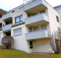 Charmante 2,5-Zimmer-Erdgeschosswohnung mit traumhaftem Blick auf die Burg Hohenurach - Bad Urach