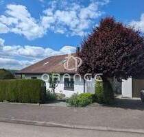 ***Geräumiges Mehrgenerationenhaus mit Aussicht *** - Dischingen