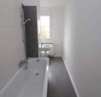 Auf die Plätze...fertig...mieten!!! Große 3-RW mit Wanne u. Balkon... - Freiberg