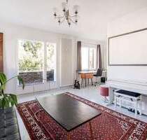 Helle Balkonwohnung im Kiez mit PKW-Stellplatz - Berlin Moabit