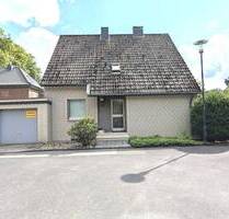 Perfekt für Ihre Familie: Freistehendes EFH mit Keller, Garage und Garten in ruhiger Waldrand-Lage - Grevenbroich / Wevelinghoven