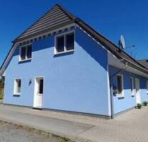 Einfach Perfekt! Attraktives Niedrigenergiehaus mit 3 WE in Wieck auf dem Darß - Wieck a. Darß